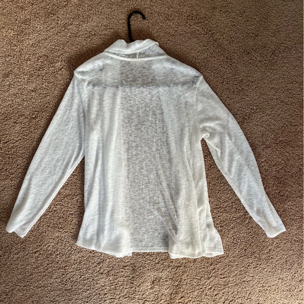 Size Small - Picture 2 of 2